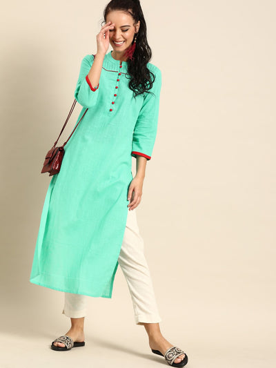 Nayo Women Rama Green Calf Length Three-Quarter Sleeves Straight Solid Yoke Design Cotton Kurta