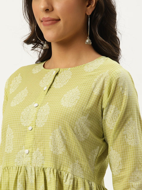 Women Pista Green Three-Quarter Sleeves Flared Kurta and Palazzo set