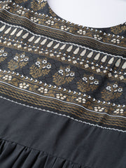 Women Grey Self Design Self Design Round Neck Viscose Rayon Maxi Dress