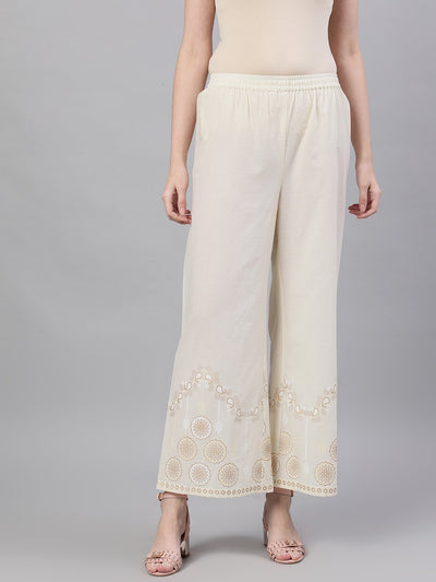 Women Off White Trouser with border print