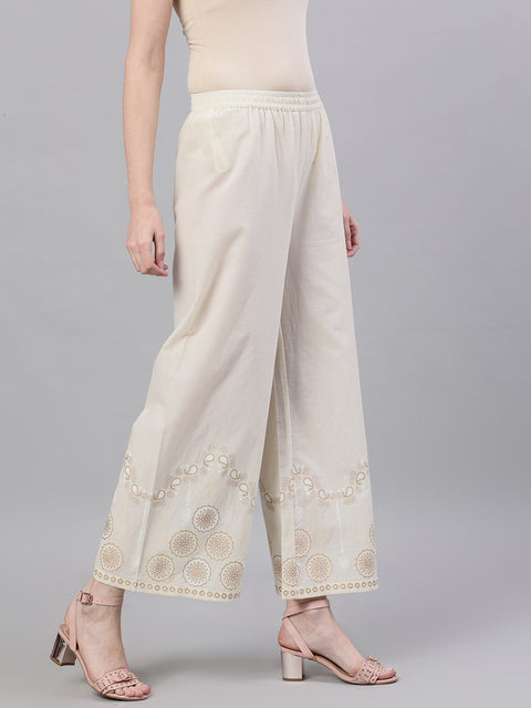 Women Off White Trouser with border print
