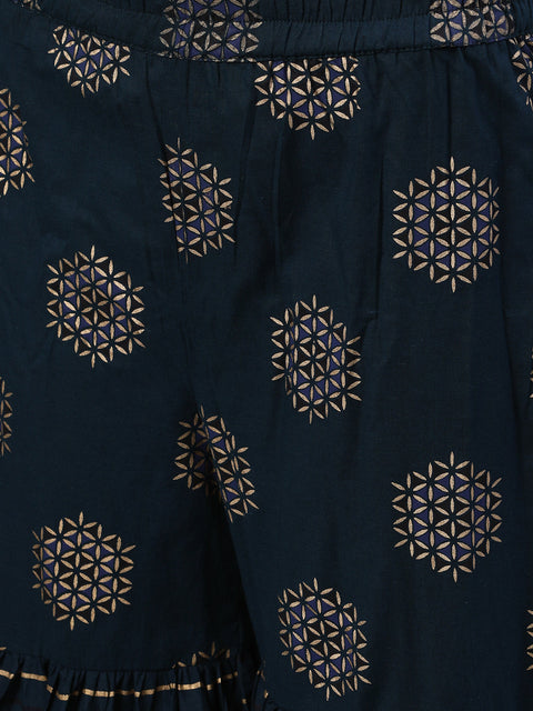 Women Navy Blue Three-Quarter Sleeves Straight Kurta and Palazzo Set