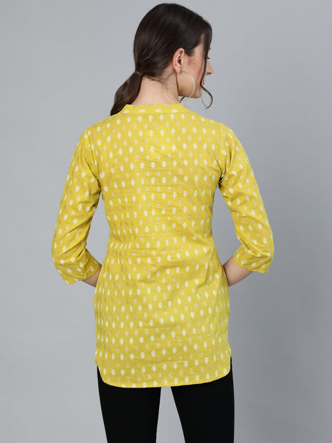 Women Green Printed Tunic With Mandarin Collar & Three Quarter sleeves