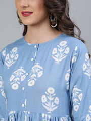 Women Blue Three Quarter Sleeves Straight Kurta With Trouser
