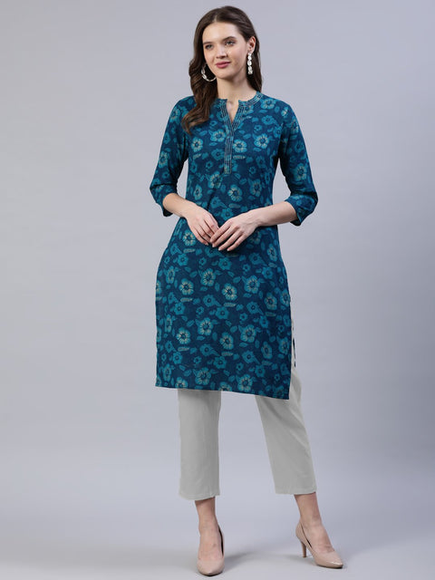 Women Green Straight Kurti With Three Quarter Sleeves