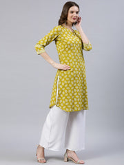 Women Green Printed Straight Kurta With Three Quarter Sleeves