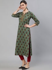 Women Blue Printed Straight Kurta With Three Quarter Sleeves