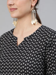 Women Black Abstrac Printed Straight Kurta With Three Quarter Sleeves