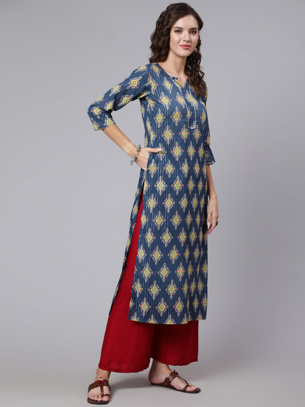 Women Blue Printed straight kurta with three quarter sleeves