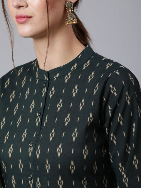 Women Green Printed Straight Kurta With Three Quarter Sleeves