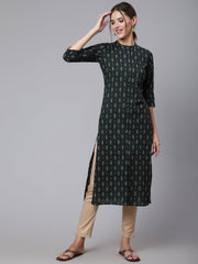 Women Green Printed Straight Kurta With Three Quarter Sleeves