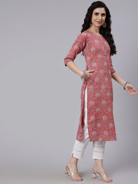 Women Pink Floral Printed Straight Kurta With Three Quarter Sleeves