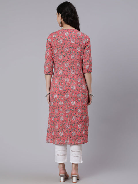 Women Pink Floral Printed Straight Kurta With Three Quarter Sleeves