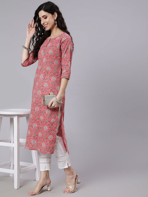 Women Pink Floral Printed Straight Kurta With Three Quarter Sleeves