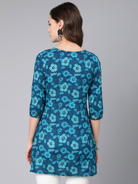 Women Blue Floral Printed Straight Tunic With Three Quarter Sleeves