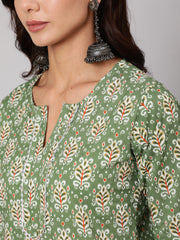 Women Green Ethnic Printed Straight Kurta With Three Quarter Sleeves