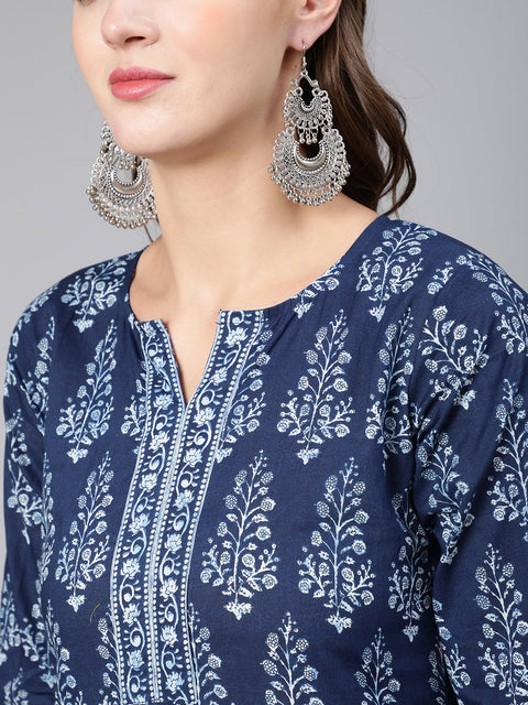 Women Blue Ethnic Printed Straight Kurta With Three Quarter Sleeves