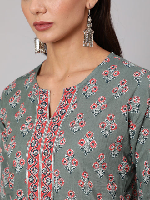 Women Grey Floral Printed Straight Kurta With Three Quarter Sleeves