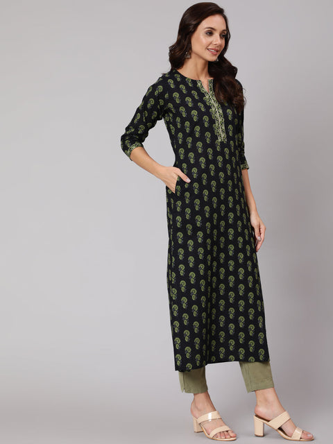 Women Blue Ethnic Printed Straight Kurta With Three Quarter Sleeves