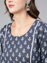 Women Grey Ethnic Printed Straight Kurta With Three Quarter Sleeves