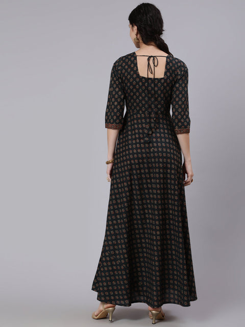 Women Green Ethnic Printed Flared Dress With Three Quarter Sleeves
