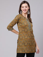 Women Green Ethnic Printed Straight Tunic With Three Quarter Sleeves