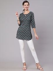 Women Green Ethnic Printed Straight Tunic With Three Quarter Sleeves