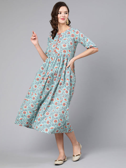 Women Green Floral Printed Flared Dress With Three Quarter Sleeves