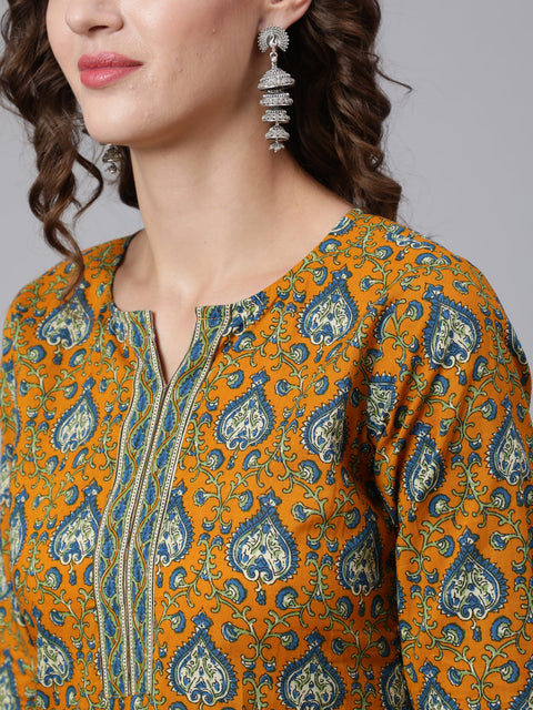 Women Yellow Printed straight kurta with three quarter sleeves
