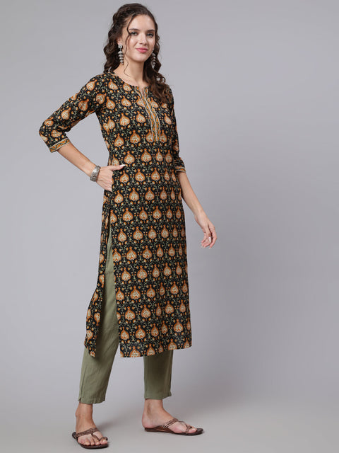Women Black Printed straight kurta with three quarter sleeves