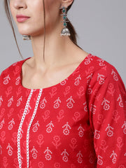 Women Red Printed straight kurta with three quarter sleeves