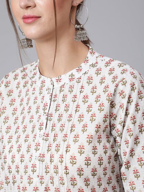 Women Off-White Straight Tunic With Three Quaretr Sleeves