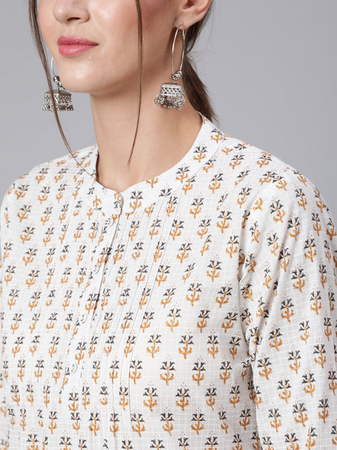 Women Off-White Straight Tunic With Three Quaretr Sleeves