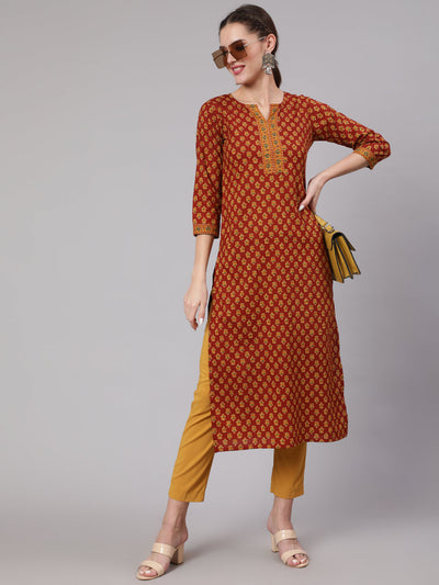 Women Maroon Ethnic Printed Straight Kurta With Three Quarter Sleeves
