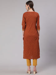 Women Maroon Ethnic Printed Straight Kurta With Three Quarter Sleeves