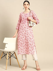 Women Pink Floral printed Kurta With Three Quarter Sleeves