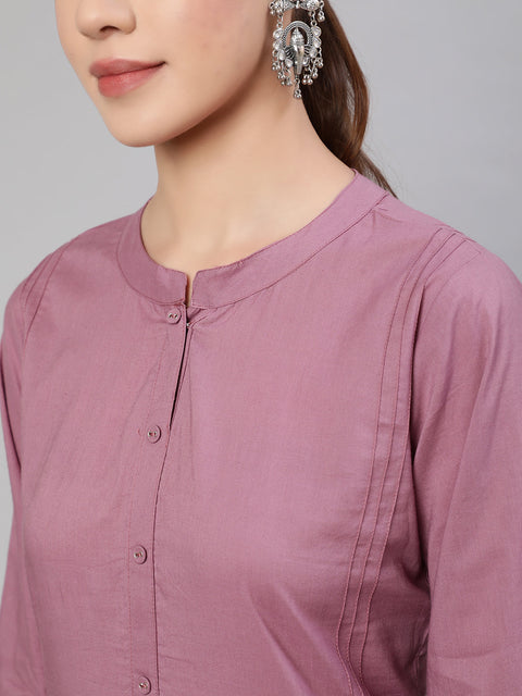 Women Mauve Straight Kurta With Three Quarter Sleeves