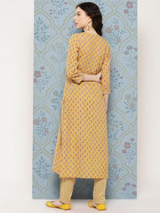 Women Mustard Straight Kurta With Three Quarter Sleeves