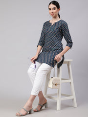 Women Blue Straight Tunic With Three Quaretr Sleeves
