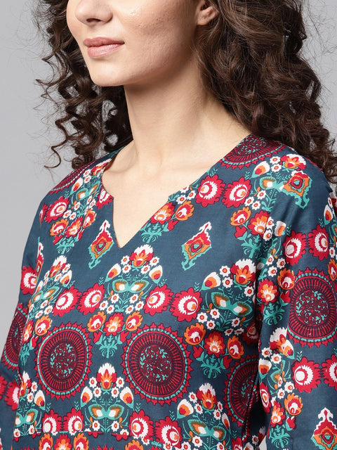 Turquoise Multi-colored Staright kurta with round Neck V slit & 3/4 sleeves