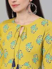 Women Green Printed Round Neck Viscose Rayon Fit and Flare Dress with pockets