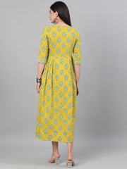 Women Green Printed Round Neck Viscose Rayon Fit and Flare Dress with pockets
