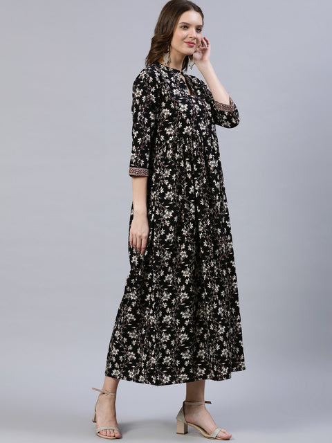 Women Black Floral Printed Dress With Three Quarter Sleeves