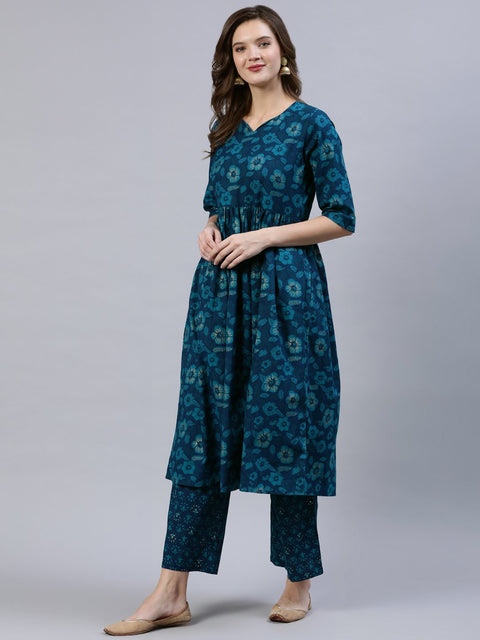 Women Green Floral Printed Gathered Kurta With Palazo