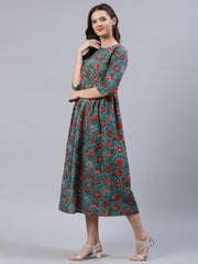 Women Green Floral Printed Dress With Three Quarter Sleeves