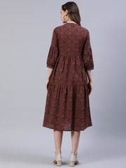 Women Maroon Printed Dress With Three Quarter Sleeves