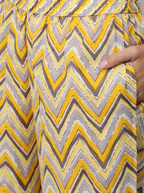 Women Yellow & Grey Floral Printed Straight Kurta Set With Plazo & Dupatta