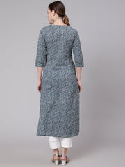 Women Blue Paisley Printed Straight Kurta With Three Quarter Sleeves