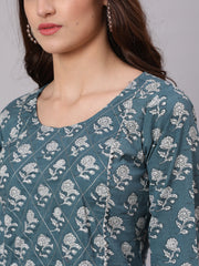 Women Grey Ethnic Printed Straight Kurta With Three Quarter Sleeves