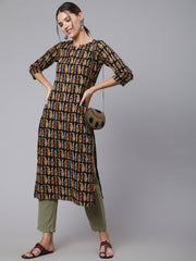Women Black Printed straight kurta with three quarter sleeves